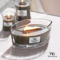 chandelle-woodwick-16-oz-5 chandelle-woodwick-16-oz-5