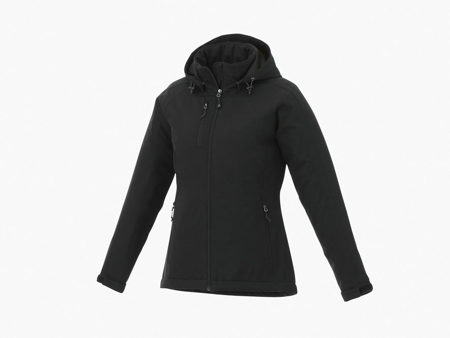 coquille-souple-isolee-femme-3