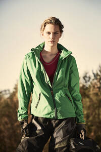 coupe-vent-impermeable-unisexe-1
