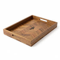 planche-de-service-en-bois-d-acacia-motif-chevrons-2