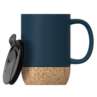tasse-en-ceramique-avec-couvercle-et-base-en-liege-2