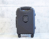 valise-sur-roulettes-avec-porte-gobelet-1